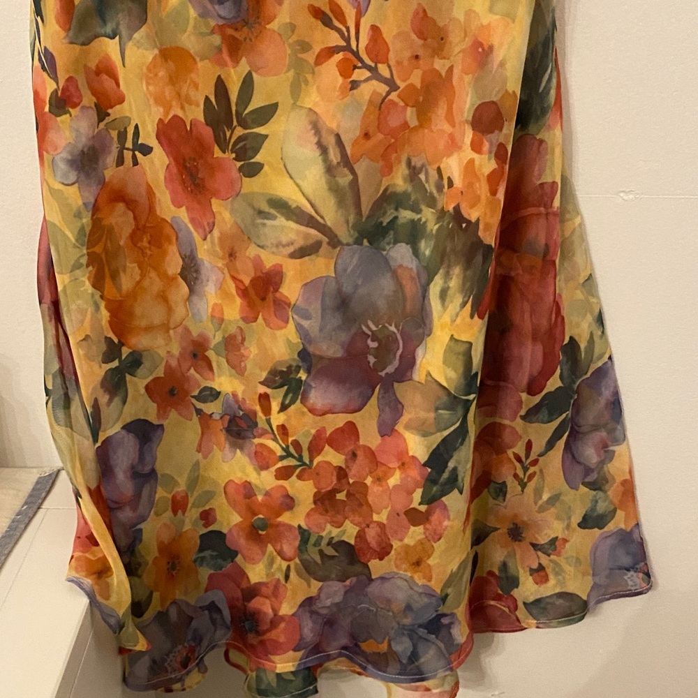 Floral Sleeveless Dress - Picture 3 of 15